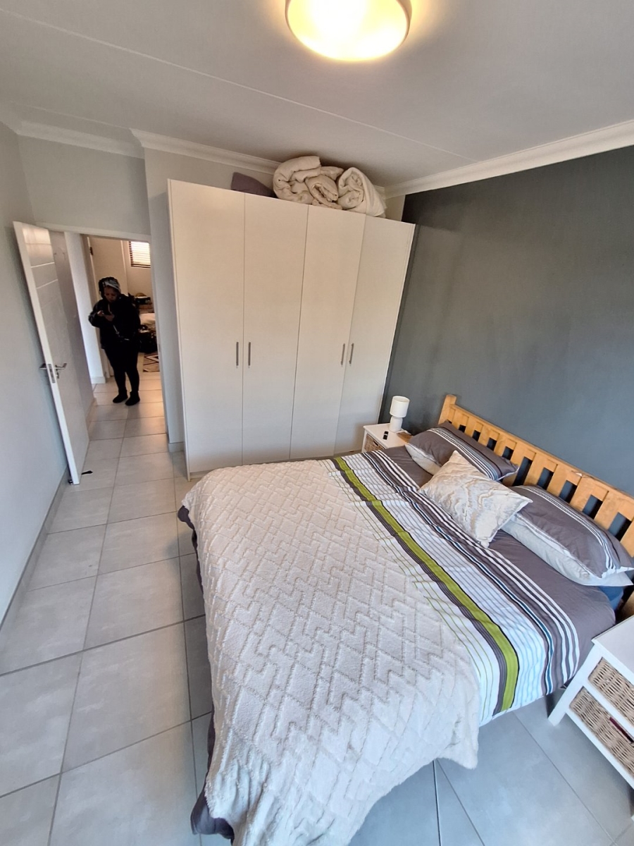 2 Bedroom Property for Sale in Vredekloof Western Cape